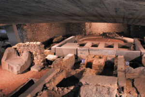 Scavi della basilica funeraria paleocristiana sotto la chiesa sconsacrata di San Lorenzo